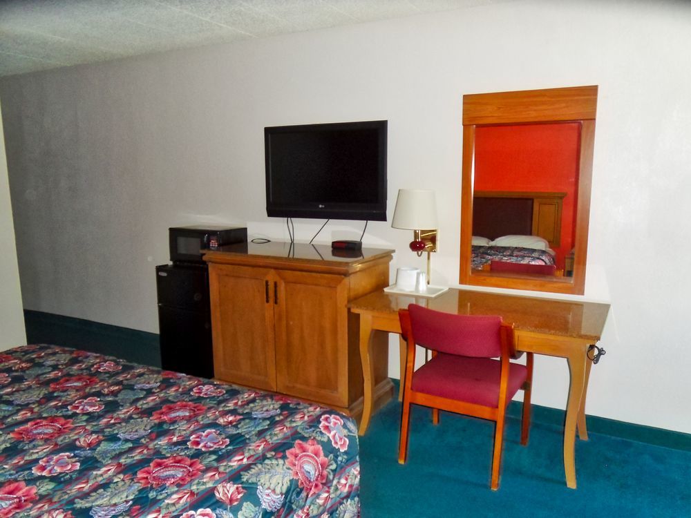 Motel 6-New Stanton, PA Exterior foto