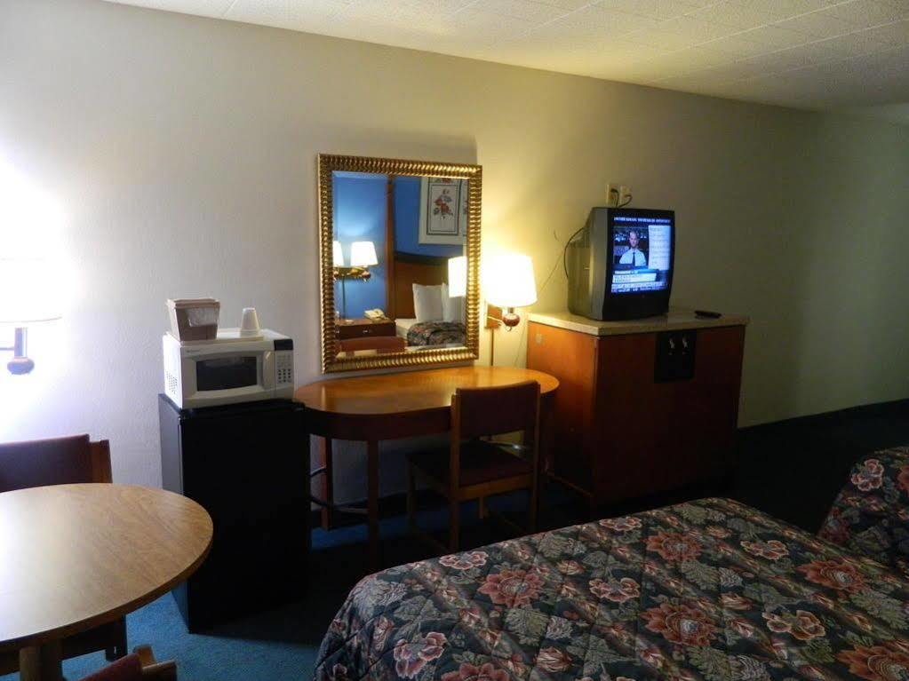 Motel 6-New Stanton, PA Exterior foto